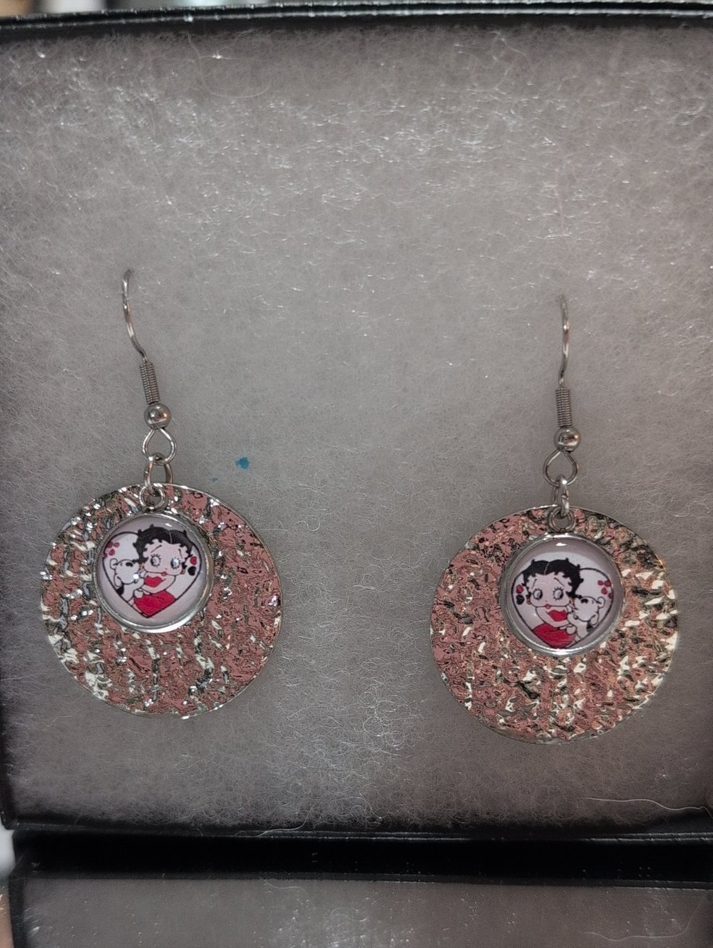 Betty Boop Hammertonned 1" Diameter Silver Discs hook Earrings